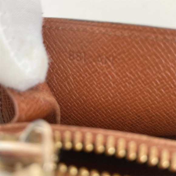 LOUIS VUITTON Vintage Monogram Sarah Wallet Brown - Picture 9 of 14